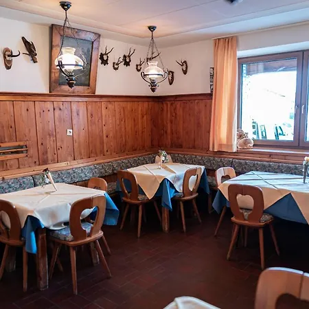 Tauernpasshoehe Szálloda