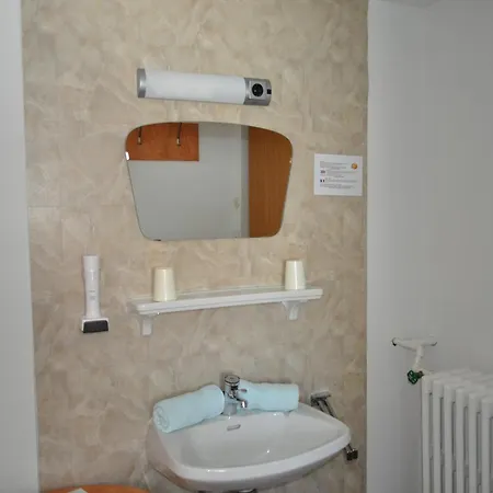 Tauernpasshoehe فندق *